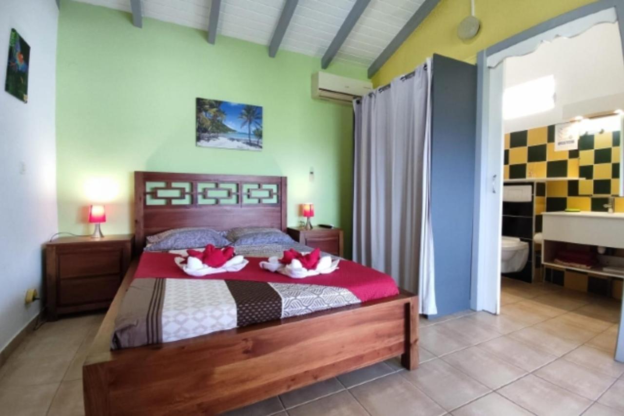 Bungalow With Sea View In Десе Екстер'єр фото